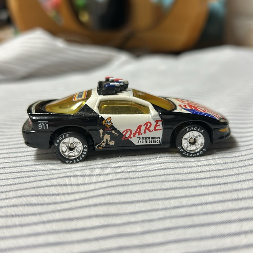 D.A.R.E. Matchbox Police Car - Picture 2 of 5